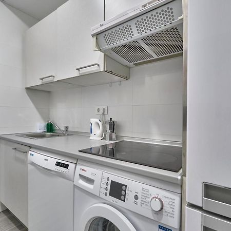 Nunez De Arce Habitaciones Madrid Kültér fotó