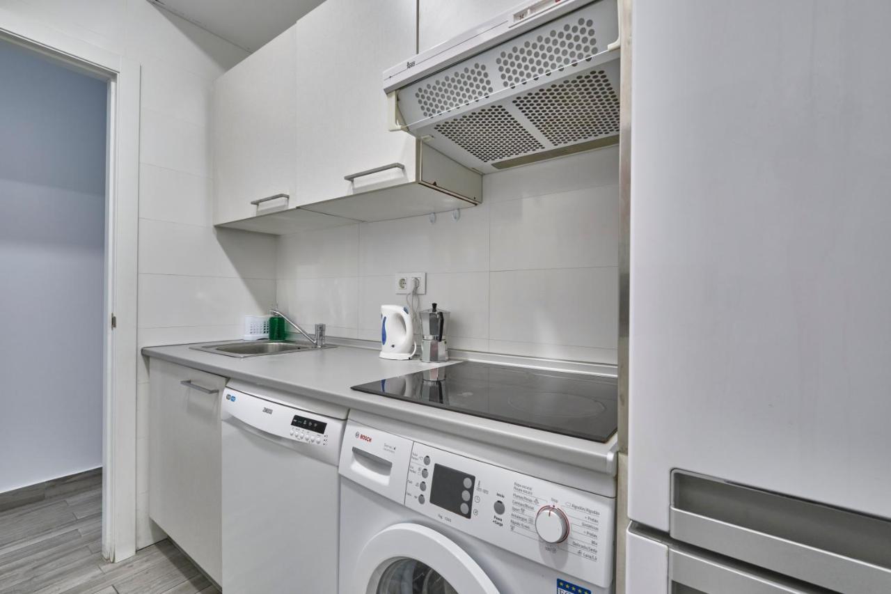 Nunez De Arce Habitaciones Madrid Kültér fotó